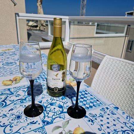 Sea View New Penthouse Terrace & Garage Parking Apartamento St. Paul's Bay Exterior foto
