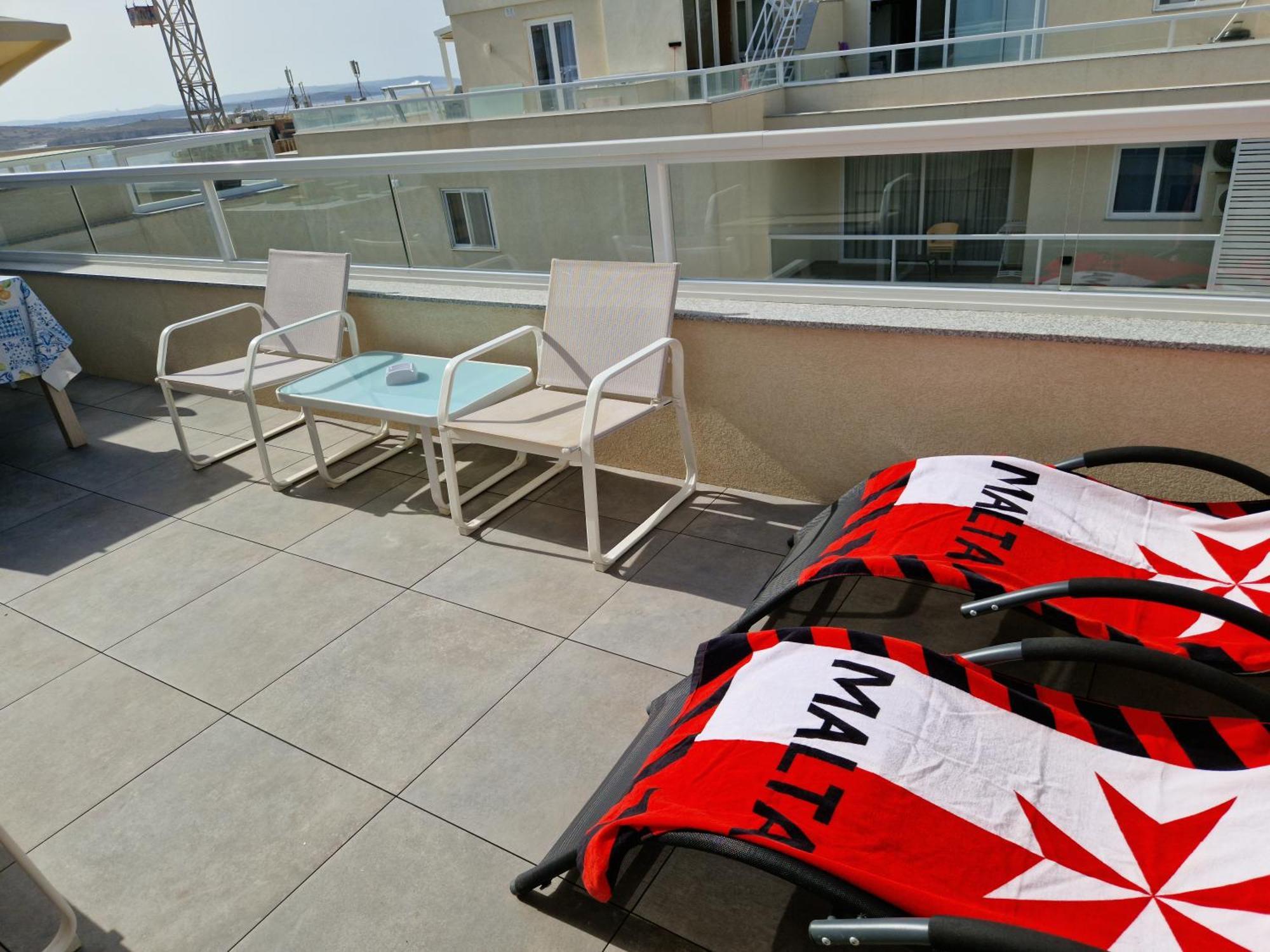 Sea View New Penthouse Terrace & Garage Parking Apartamento St. Paul's Bay Exterior foto
