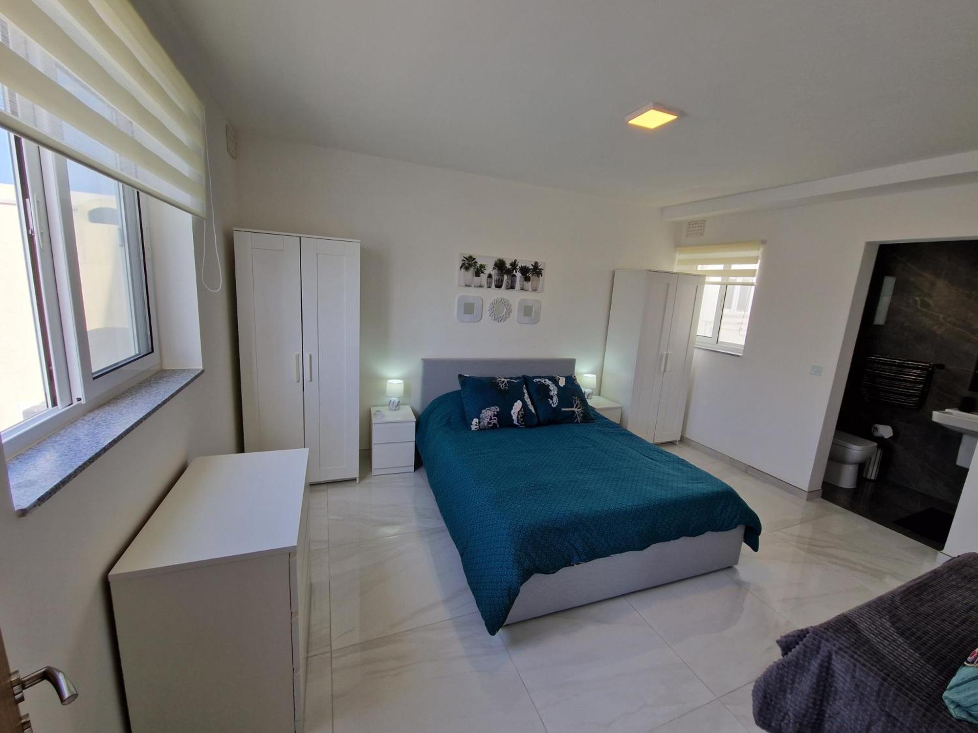 Sea View New Penthouse Terrace & Garage Parking Apartamento St. Paul's Bay Exterior foto